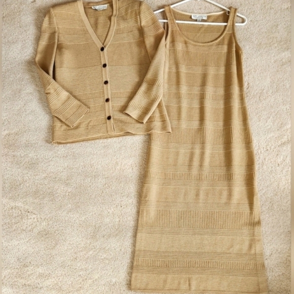 St. John 2 Piece Santana Knit Beige Dress Cardigan Sweater Set 2 - Picture 6 of 7